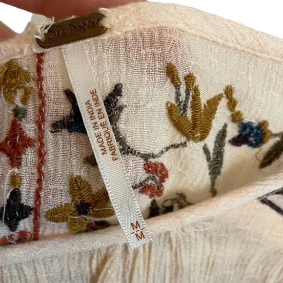 Free People Boho Embroidered Top Size Medium - Picture 3 of 4